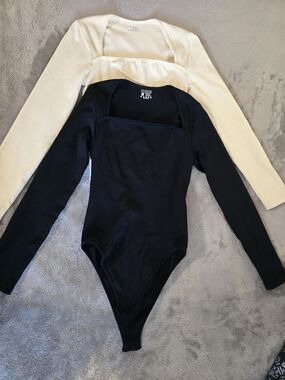 Set QQQ Bodysuits